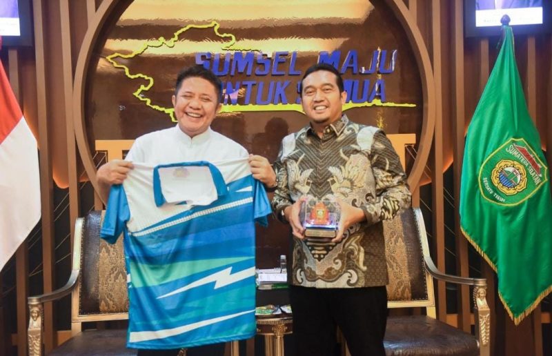 PLN Ajak Gubernur Sumsel Semarakkan Kota Palembang Lewat PLN Mobile Color Run 2025
